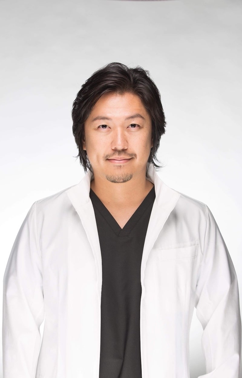 歯科医師:富田 大介